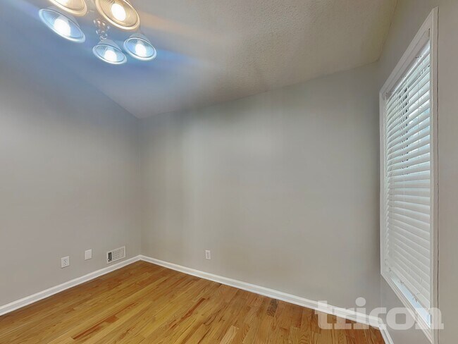 Foto del edificio - 118 Valleydale Dr