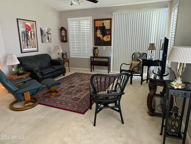 Foto del edificio - 9733 E Holiday Way
