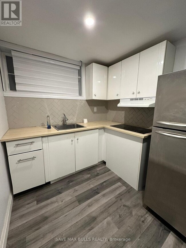 Building Photo - 1383 Langley Cir