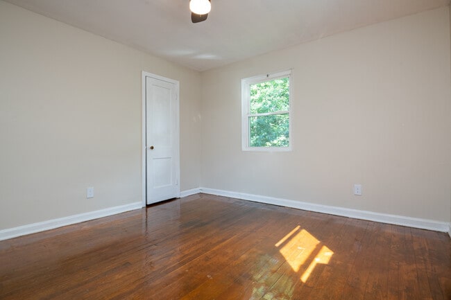 Building Photo - 8322 Roanoke Ave