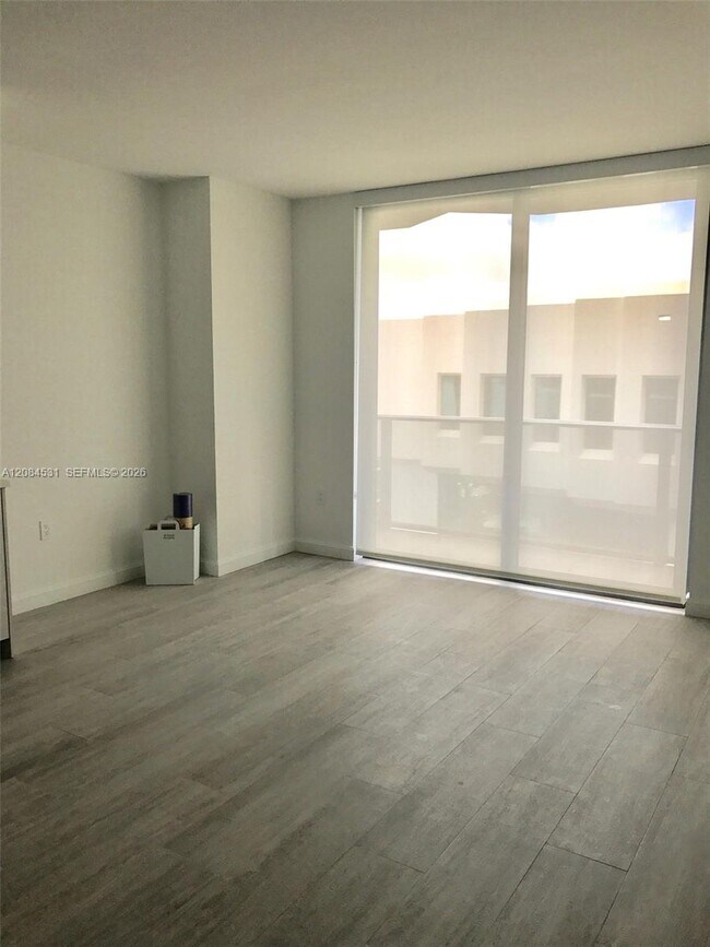 Foto del edificio - 55 SW 9th St