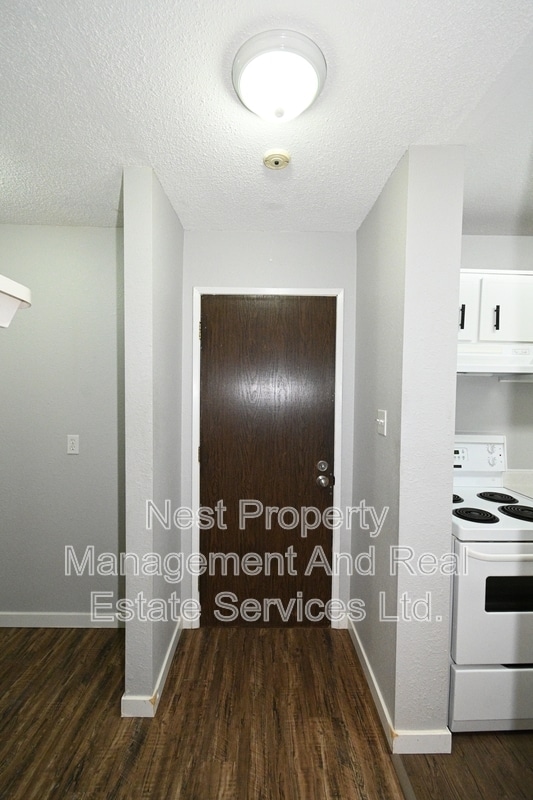 Building Photo - 4280 Quentin Ave