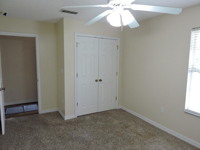 Building Photo - 178 Cabana Way