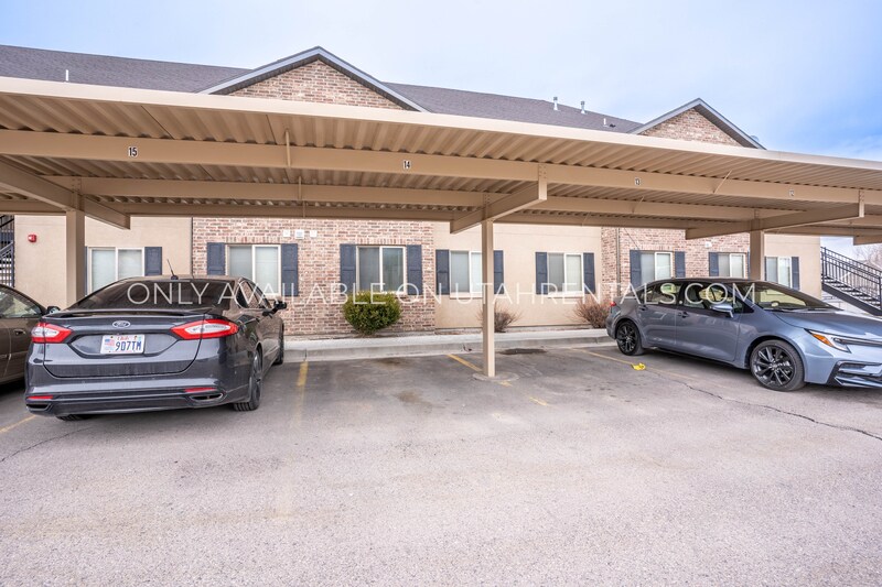 580 S Center St Unit 14, Santaquin, UT 84655 Condo for Rent in