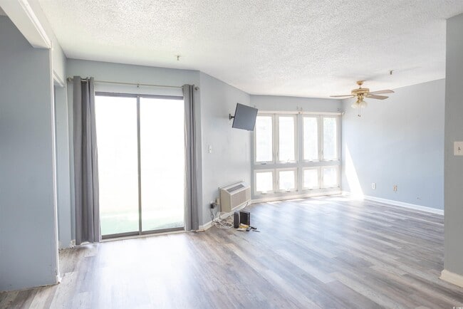 Building Photo - 1100 Possum Trot Rd