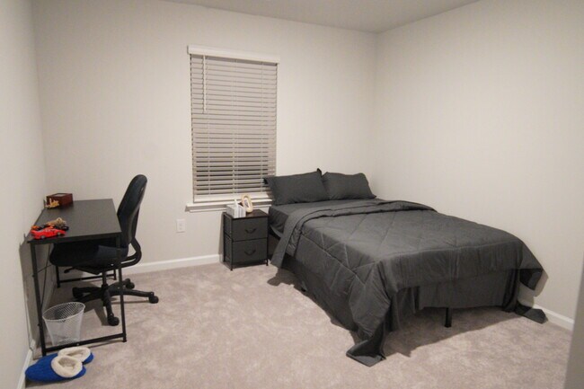 Foto del edificio - 28540 Brian Ln
