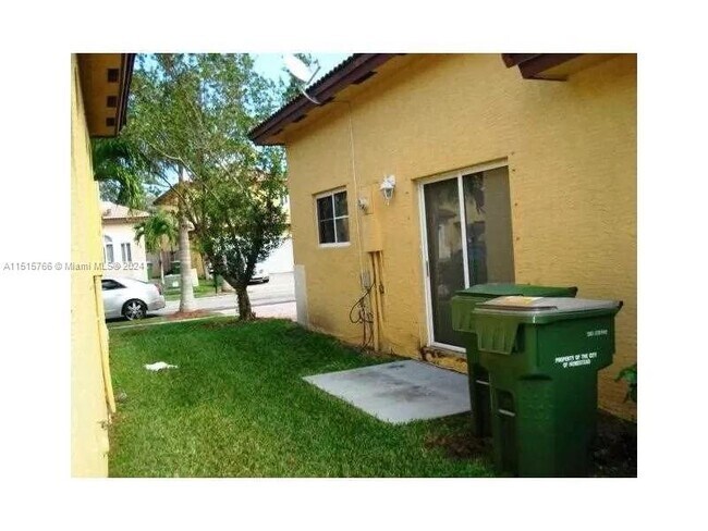 Foto del edificio - 2540 NE 41st Terrace