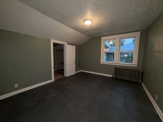 Building Photo - 508 W Marion St