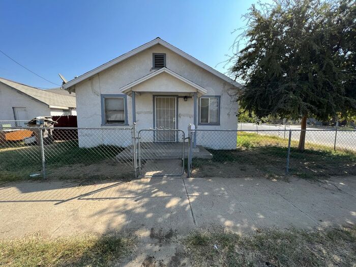 1105 Kern St, Bakersfield, CA 93305 House Rental in Bakersfield, CA
