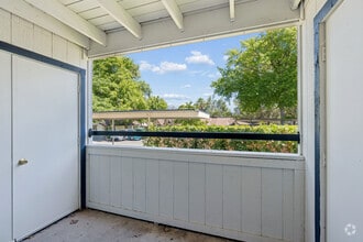 1BR, 1BA - 641SF - Balcony - Sunset Ridge Apartments