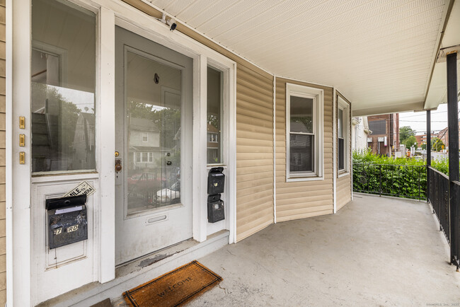 Foto del edificio - 25 Hunting St