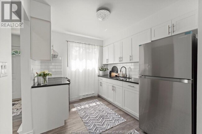 Building Photo - 6714 Rose-Ville Garden Dr