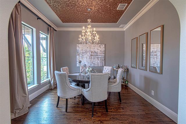 Building Photo - 7039 Comal Dr