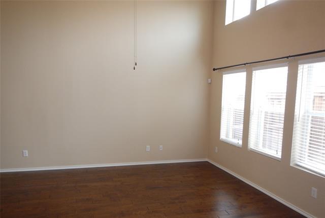 Building Photo - 10372 Summit Run Dr