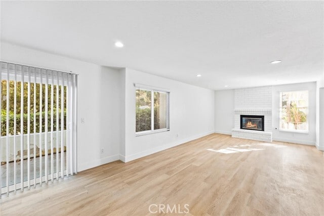 Foto del edificio - 34101 Via California