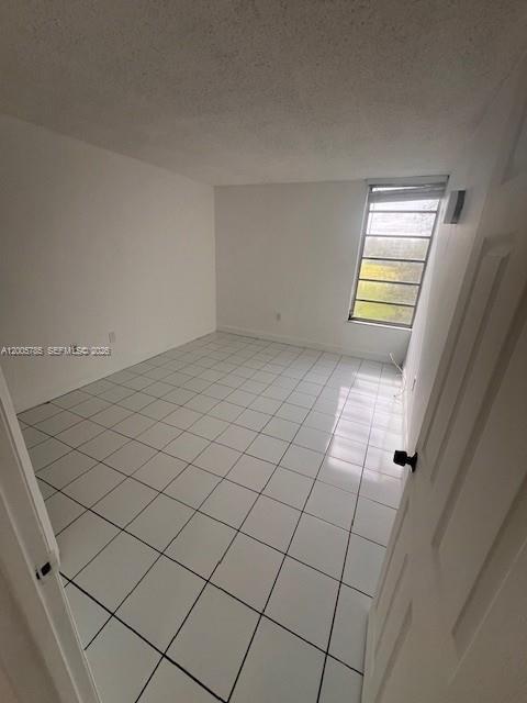 Foto del edificio - 8870 Fontainebleau Blvd