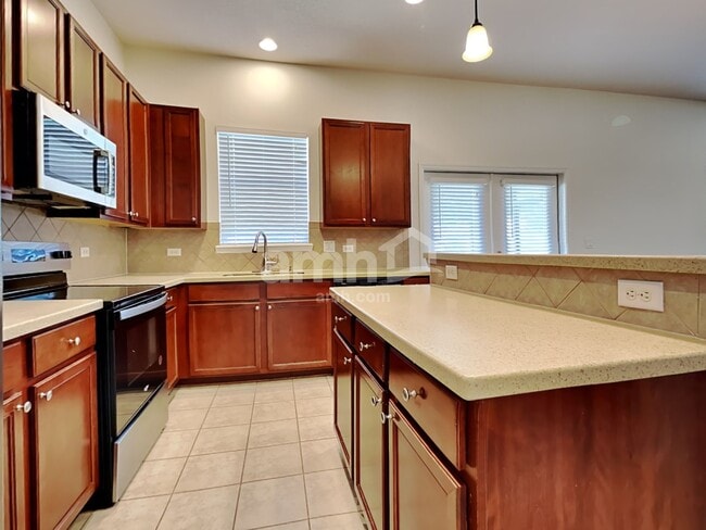 Foto del edificio - 238 Casa Sevilla Ave