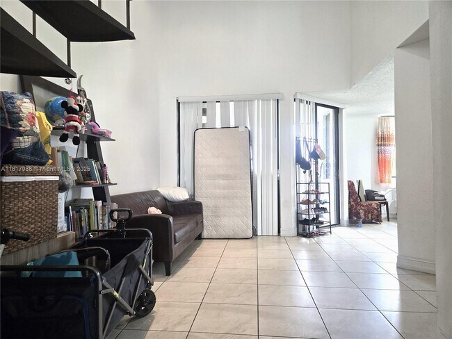 Foto del edificio - 8365 SW 152nd Ave