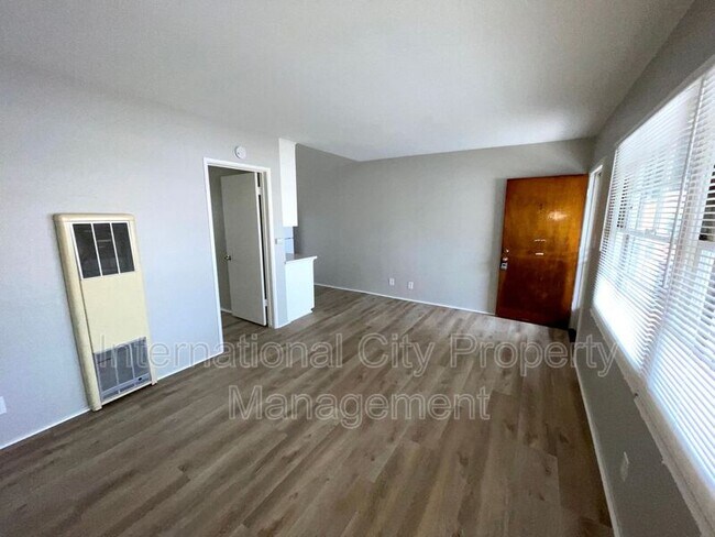 Building Photo - 3340 2nd St