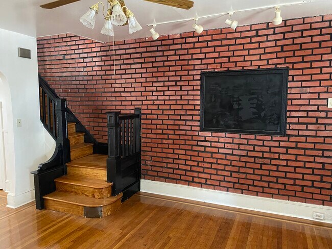 Living room - 3817 N Bouvier St
