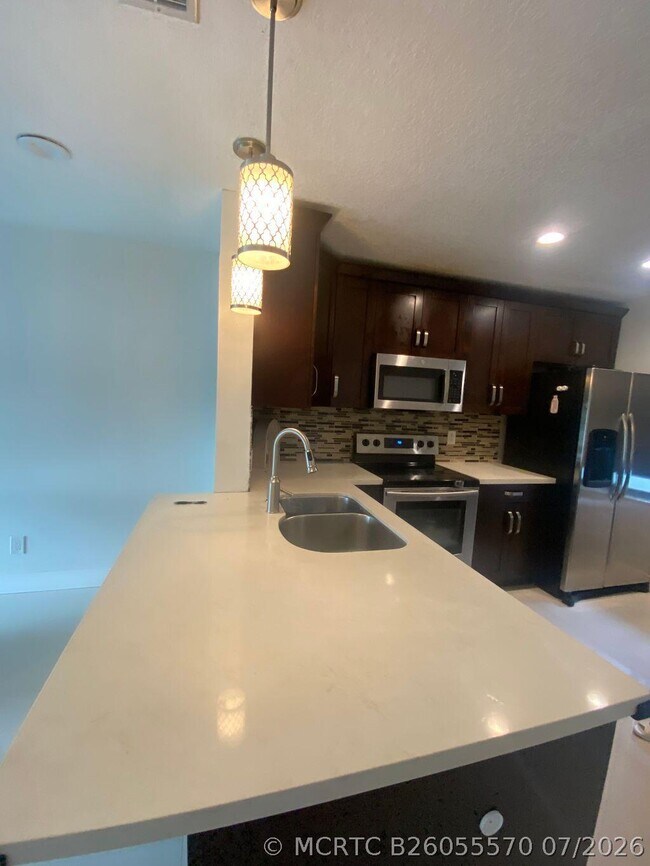 Foto del edificio - 10473 NW 3rd St