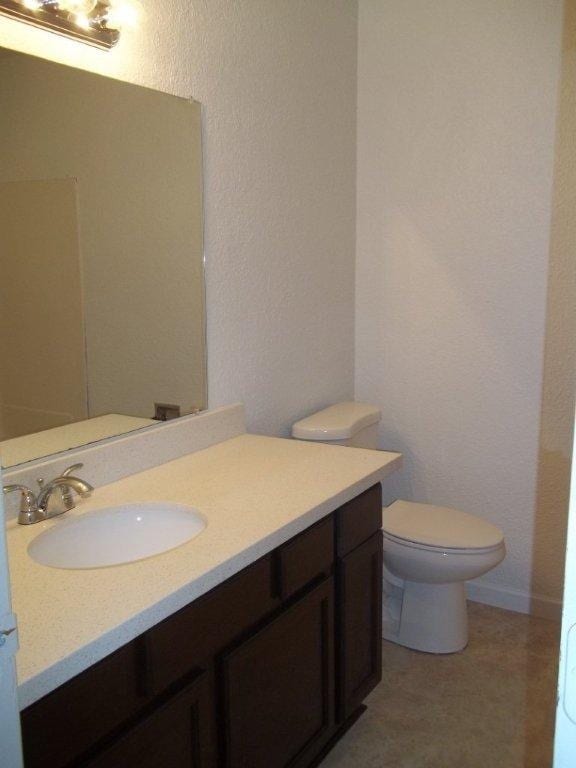 Foto del edificio - New remodeled 2 bedroom 1 bath unit with private patio and full size washer and dryer hookups!!