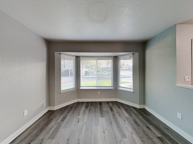 Building Photo - 7821 Caber Way