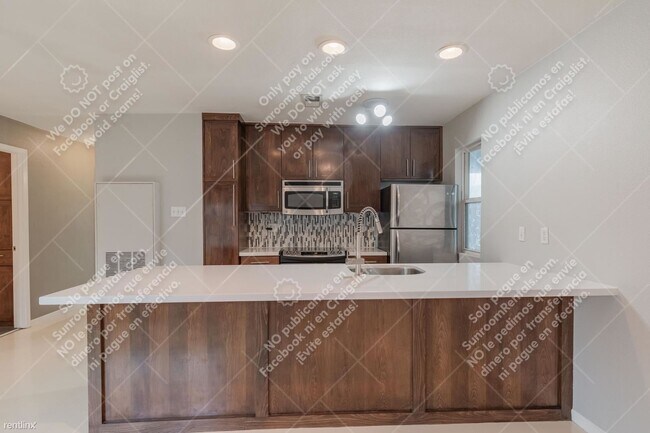 Foto del edificio - 2 br, 1 bath Condo - 2450 Ashdale Dr 205 205