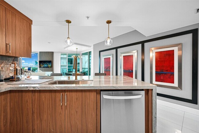 Building Photo - 250 Sunny Isles Blvd