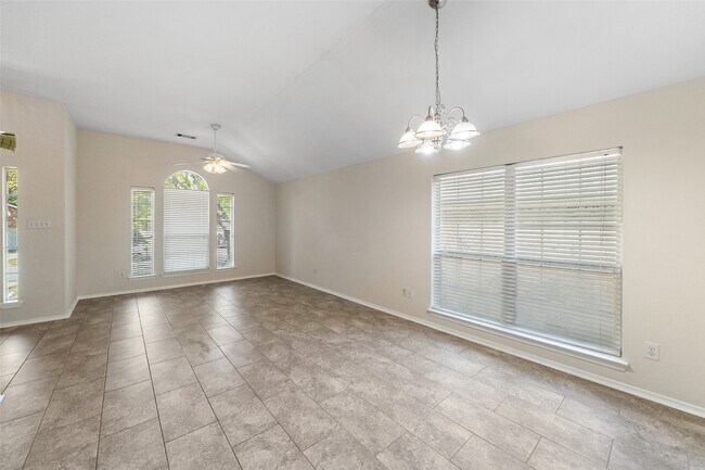 Building Photo - 273 Mesa View