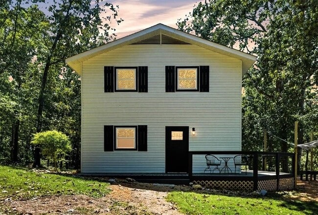 Building Photo - 96 Collins Rd