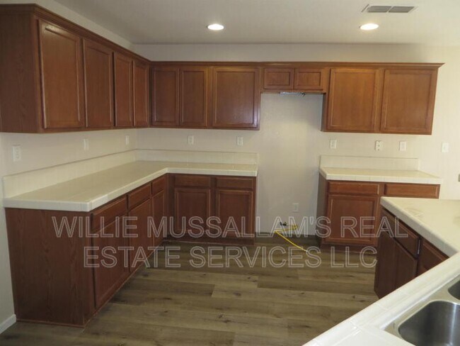 Foto del edificio - 16699 Colonial Trail