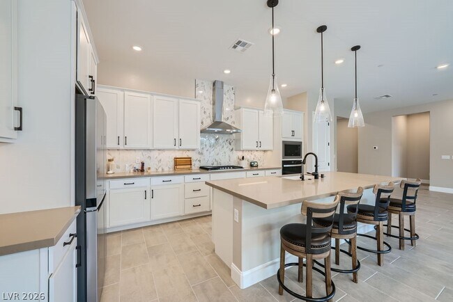Building Photo - 10049 Auburn Rose Ave