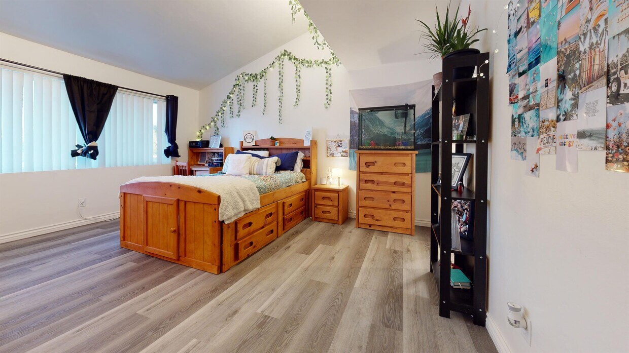Foto principal - 5241 Remington Rd