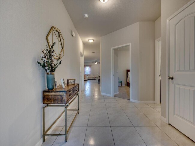 Foto del edificio - 6812 Ranchito Dr