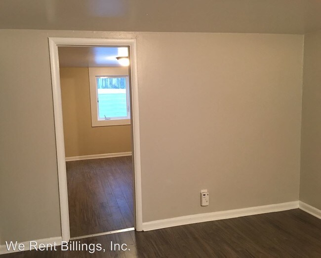 Building Photo - 1 br, 1 bath House - 315 1/2 5th Street West