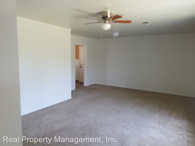 Foto del edificio - 5636 Mountain View Dr