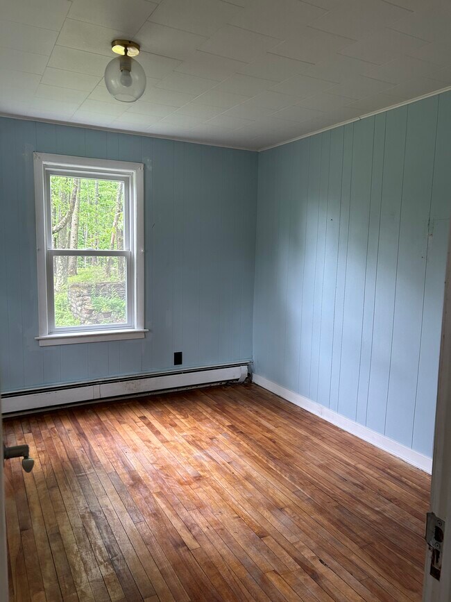 Building Photo - 16 Svenson Ave