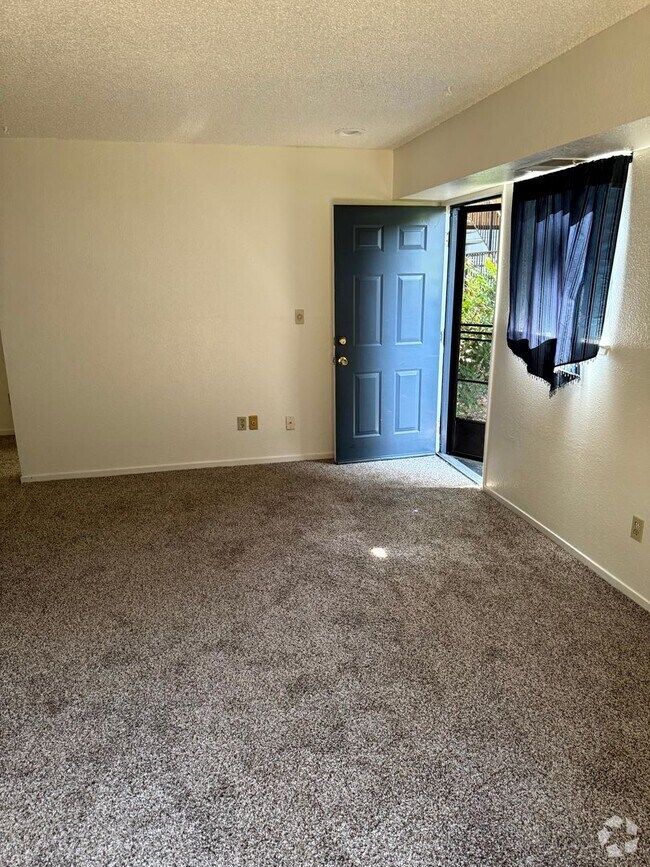 Building Photo - 2221 Kietzke Ln