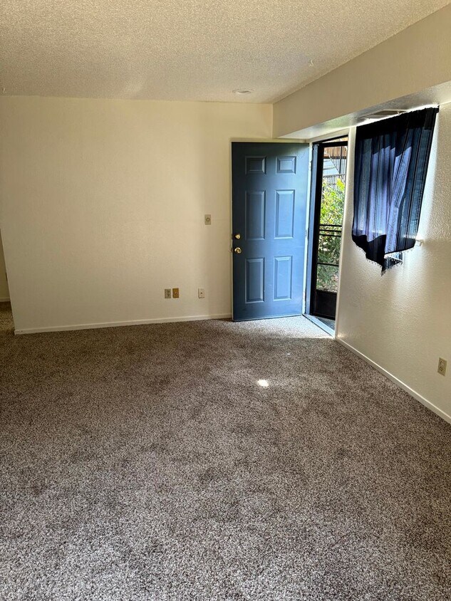 Primary Photo - 2221 Kietzke Ln