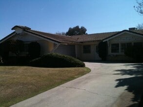 Building Photo - 2109 Belvedere Ave