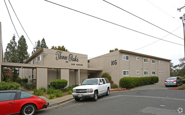 Tres Robles de Los Gatos - Three Oaks Of Los Gatos
