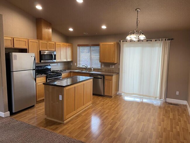 Foto del edificio - 4418 Wildcherry Ct SE