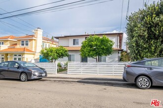 Building Photo - 2107 Pullman Ln