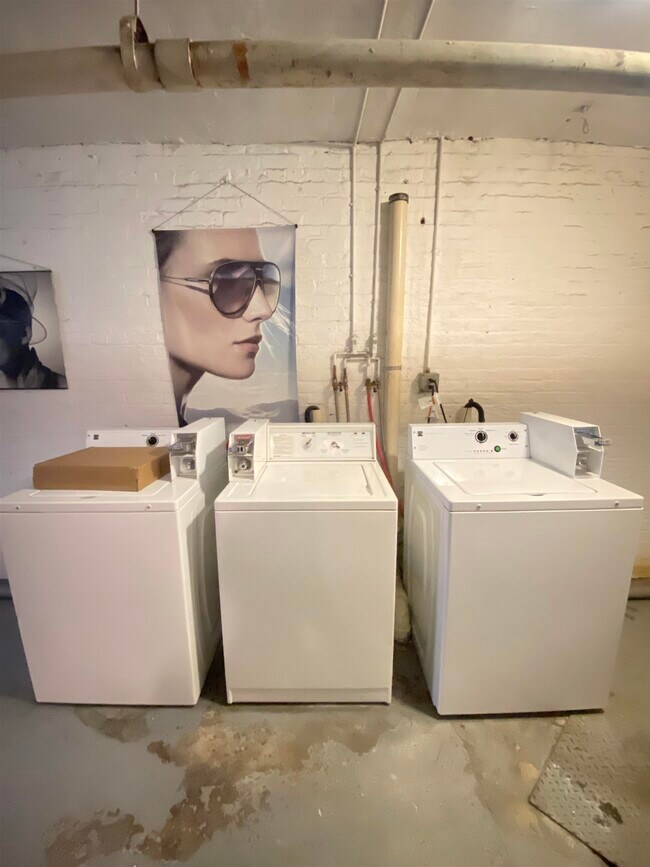 Foto del edificio - 410 Washington St