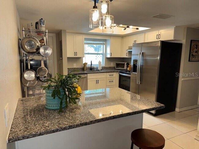 Foto del edificio - 3074 Brookview Ave