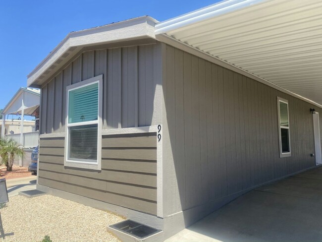 Building Photo - 16601 N 1st Dr