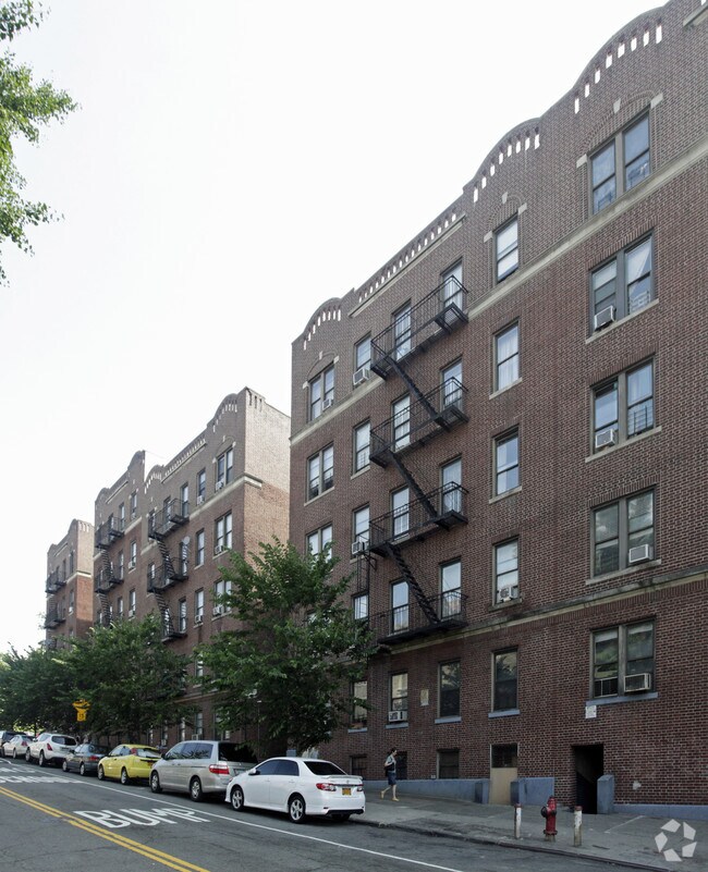 585 Isham St - 577 Isham Street