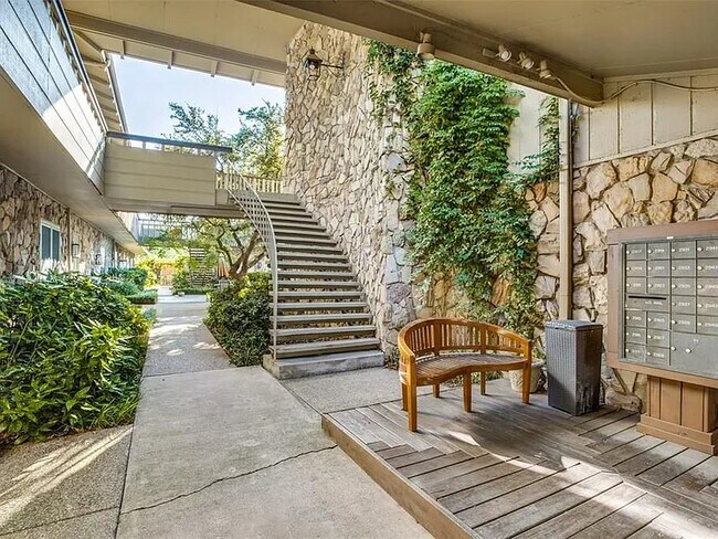 Foto del edificio - 2949 Shelby Ave