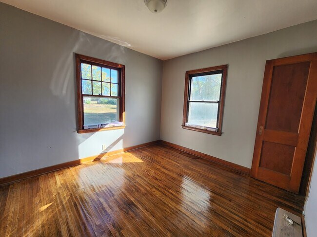 Foto del edificio - 401 Charles St